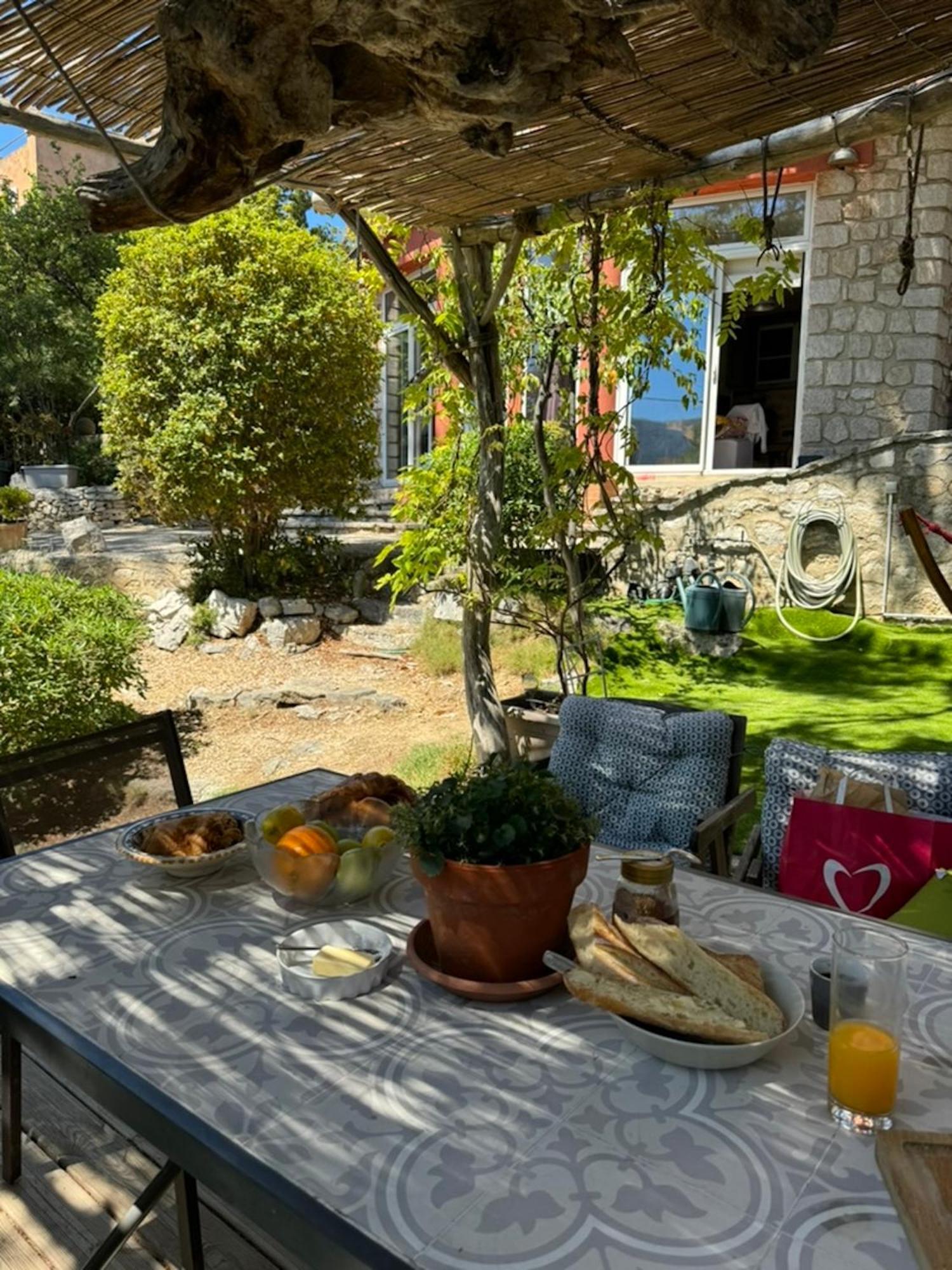 Appartements Avec Jardin Dans Villa Rocaille Cassis Exterior foto